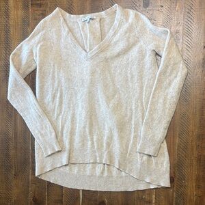 Rebecca Minkoff 100% Cashmere Cream V-Neck Sweater in Womens size Small